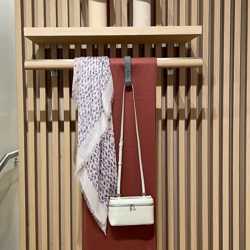 BRAND NEW Loro Piana Extra Tender L19 White - Picture 5 of 5
